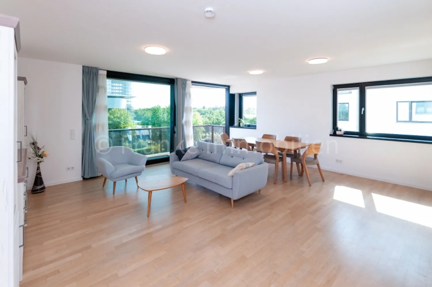 4 Zimmer Wohnung mit 115 m² in Dresden – Bild 4