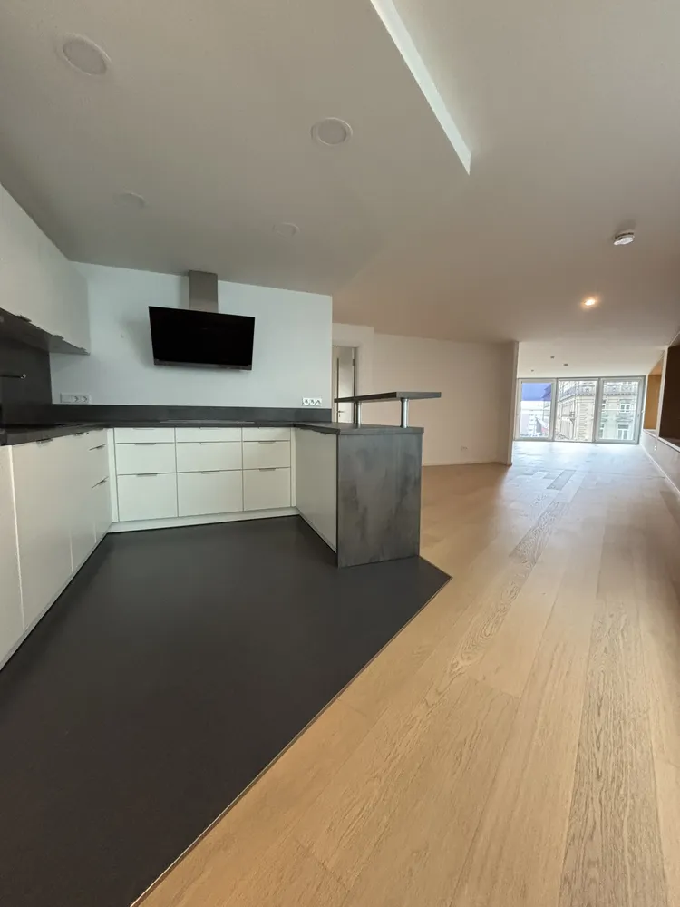 3 Zimmer Wohnung mit 177 m² in Frankfurt am Main – Bild 1