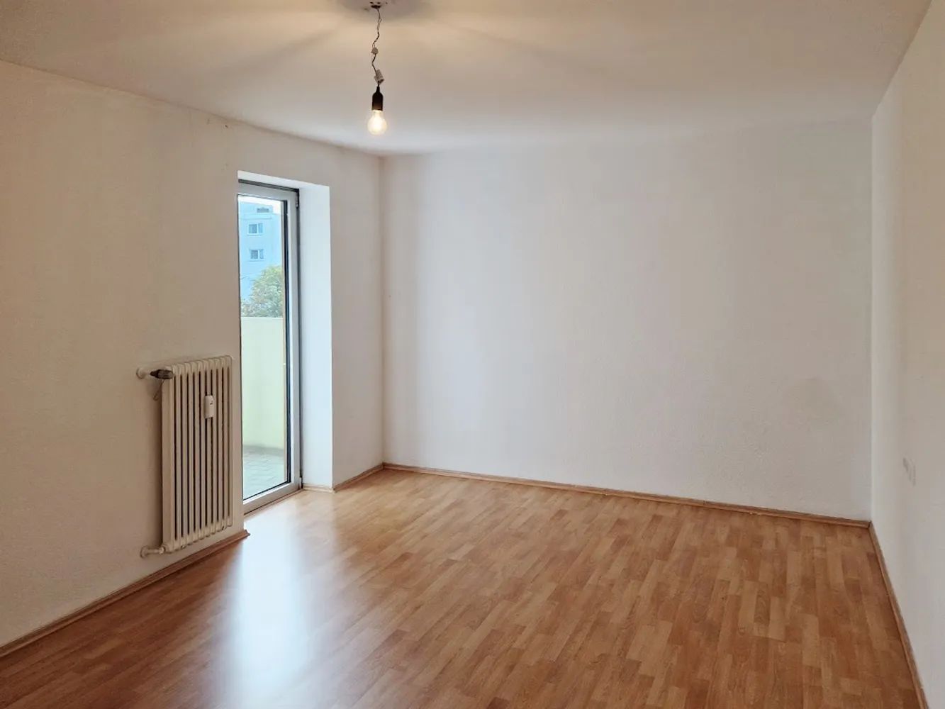 2 Zimmer Wohnung mit 73 m² in Saarbrücken – Bild 3