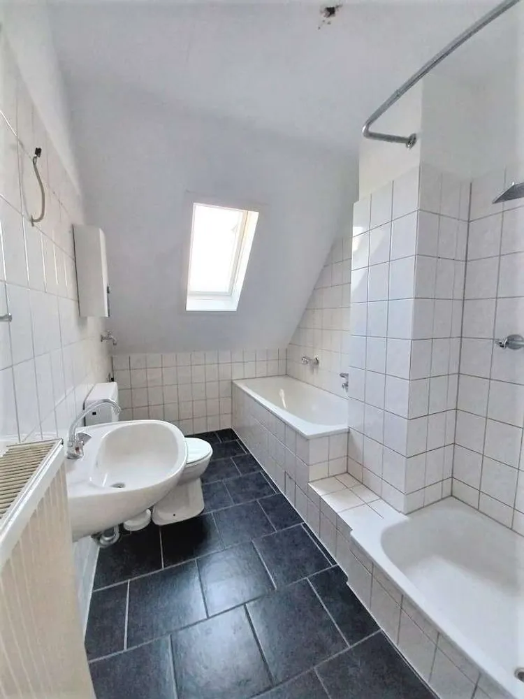 2 Zimmer Wohnung mit 65 m² in Solingen – Bild 5