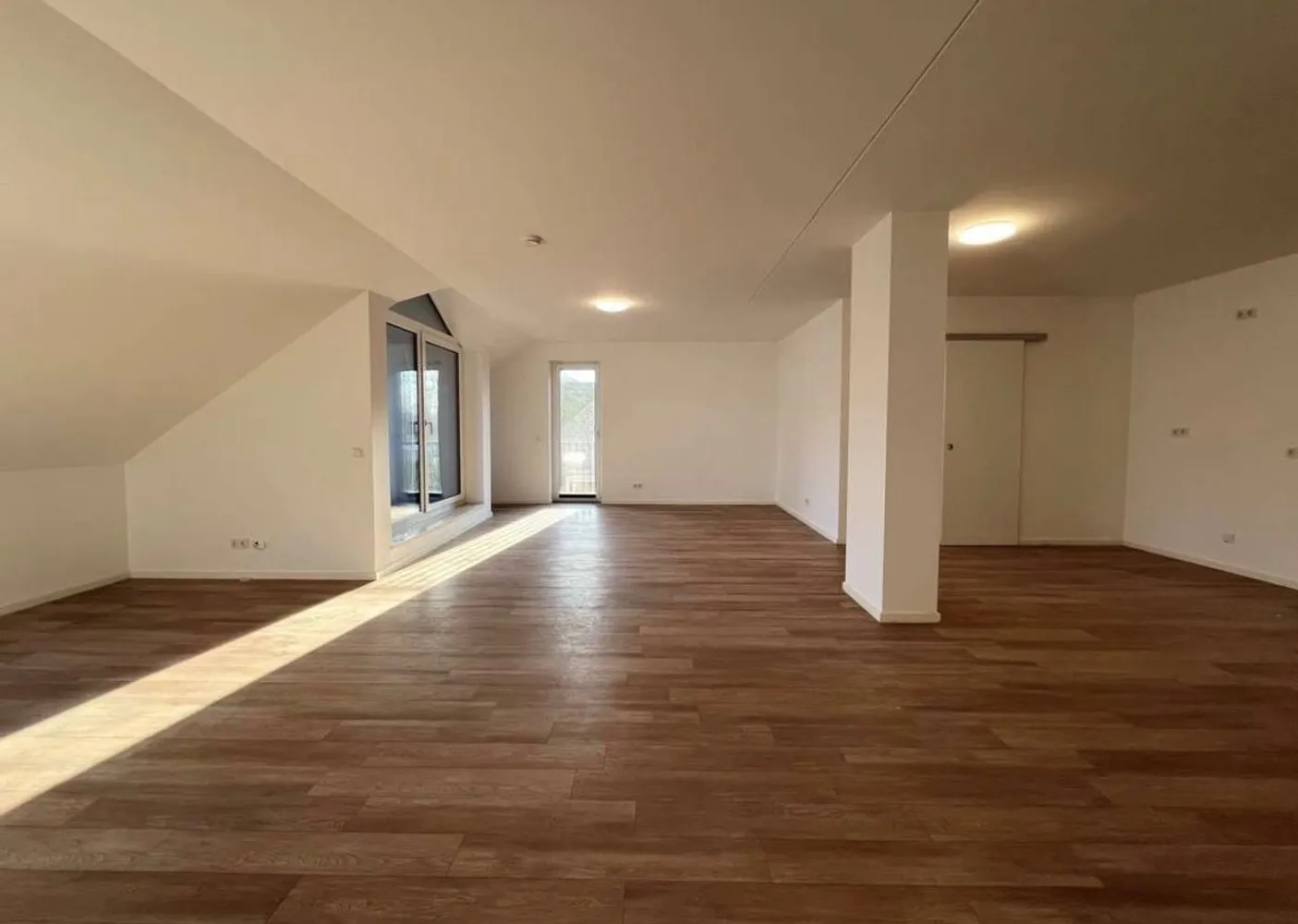 3 Zimmer Wohnung mit 118 m² in Köln – Bild 3