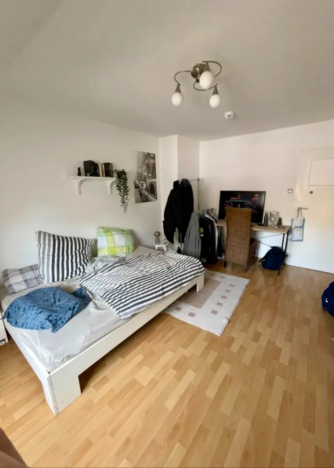 WG-Zimmer mit 24 m² in Frankfurt am Main – Bild 4