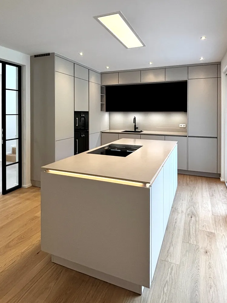 3 Zimmer Haus mit 190 m² in Wiesbaden – Bild 7