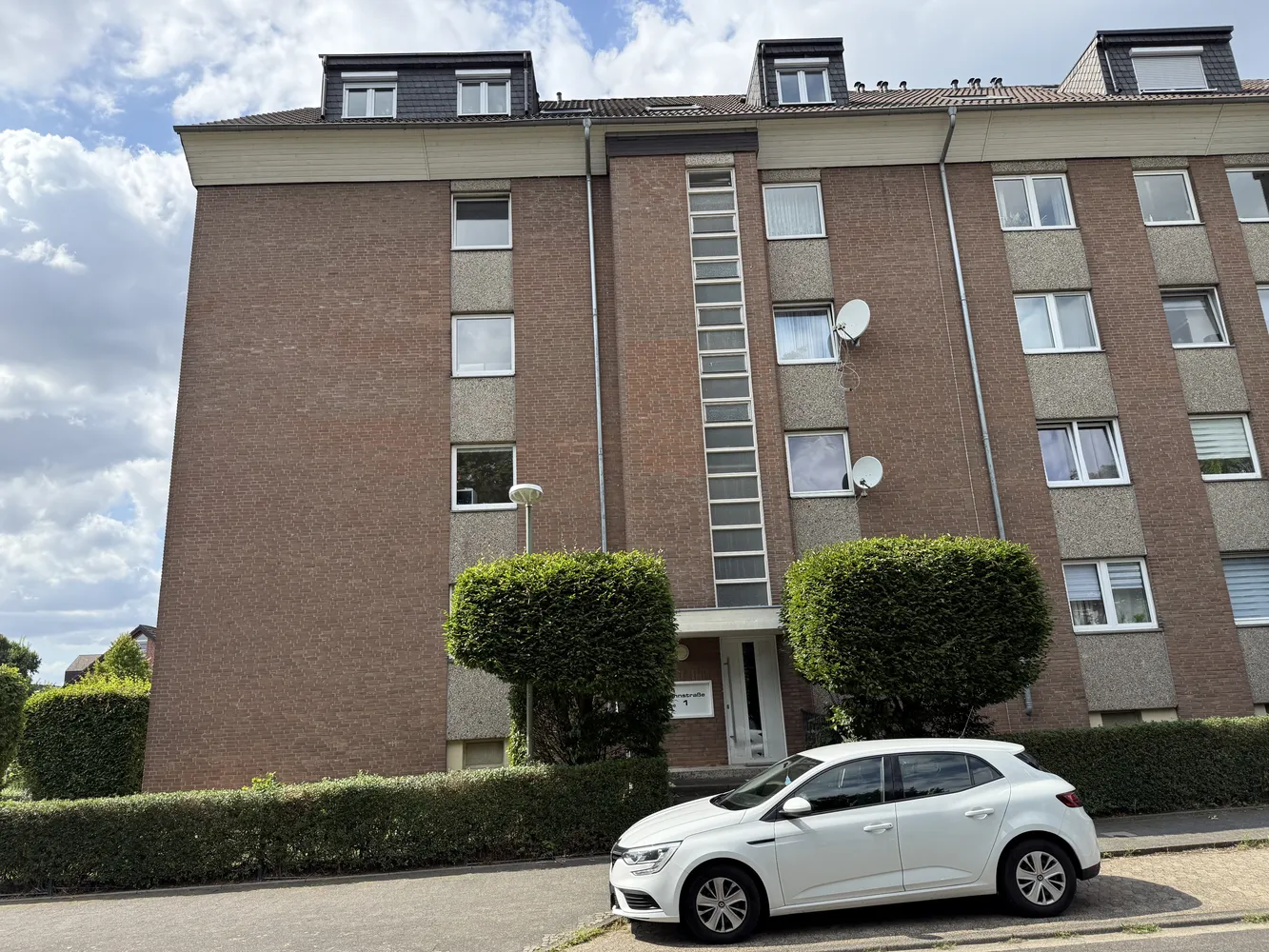 1 Zimmer Wohnung mit 36 m² in Neuss – Bild 2