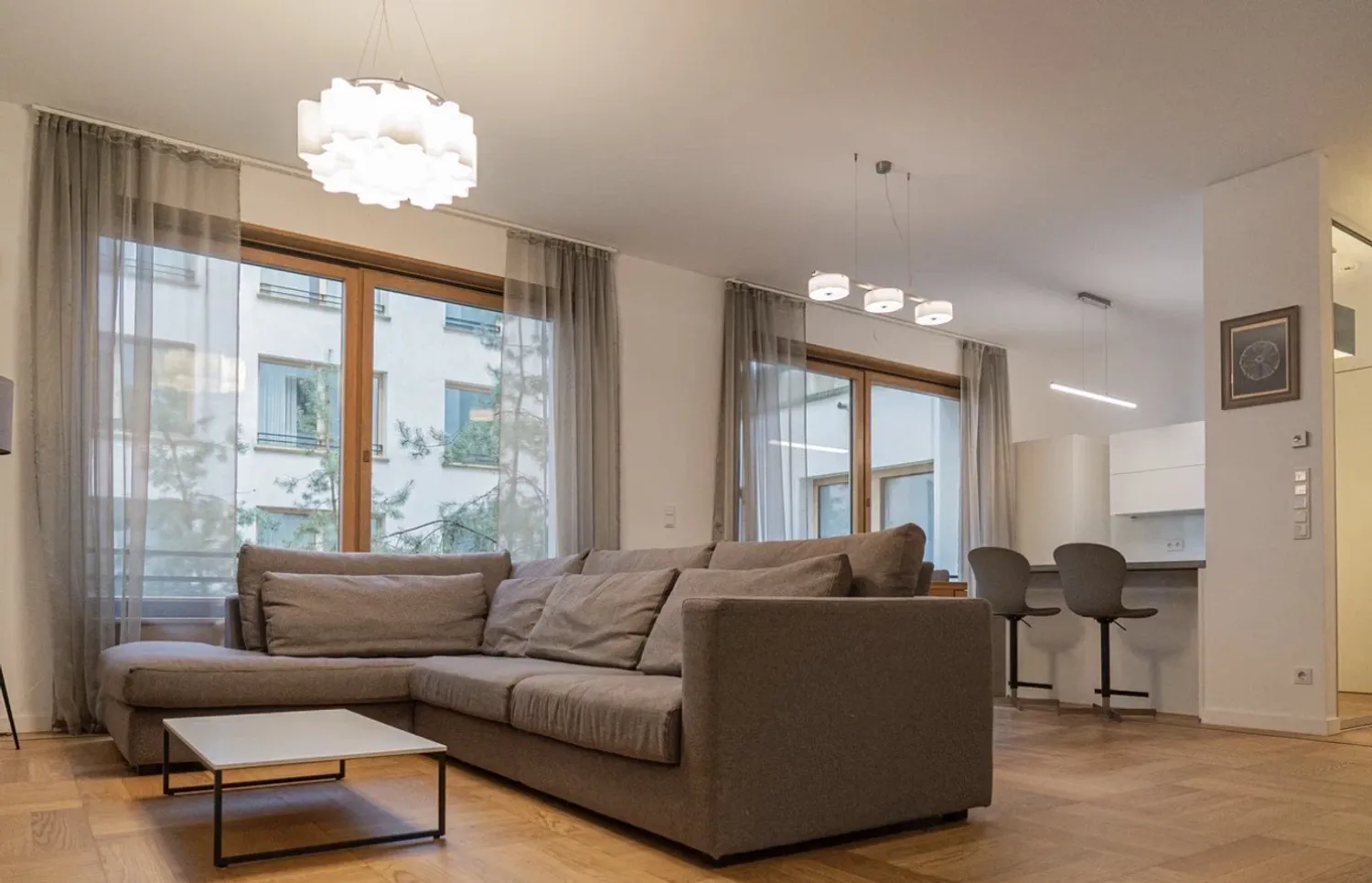2 Zimmer Wohnung mit 85 m² in Berlin – Bild 2