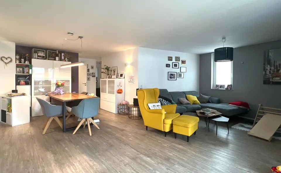 5 Zimmer Wohnung mit 110 m² in Nürtingen – Bild 1