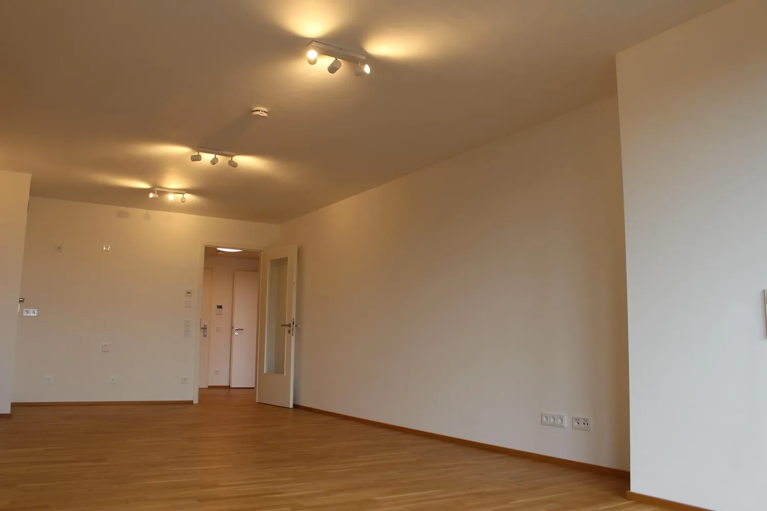 2 Zimmer Wohnung mit 68 m² in Dresden – Bild 11