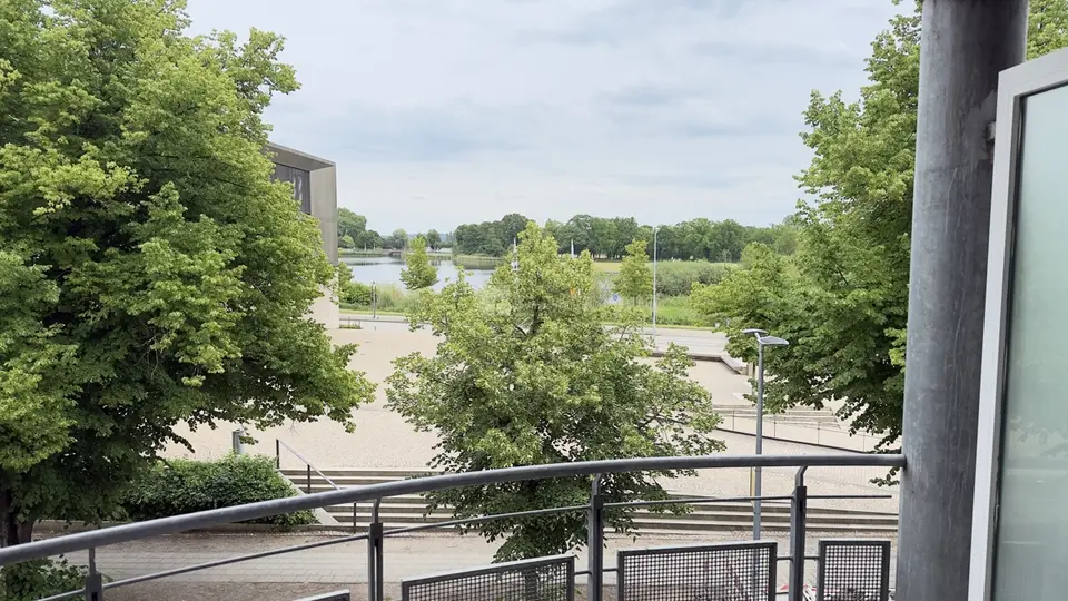 3 Zimmer Wohnung mit 80 m² in Schwerin – Bild 2