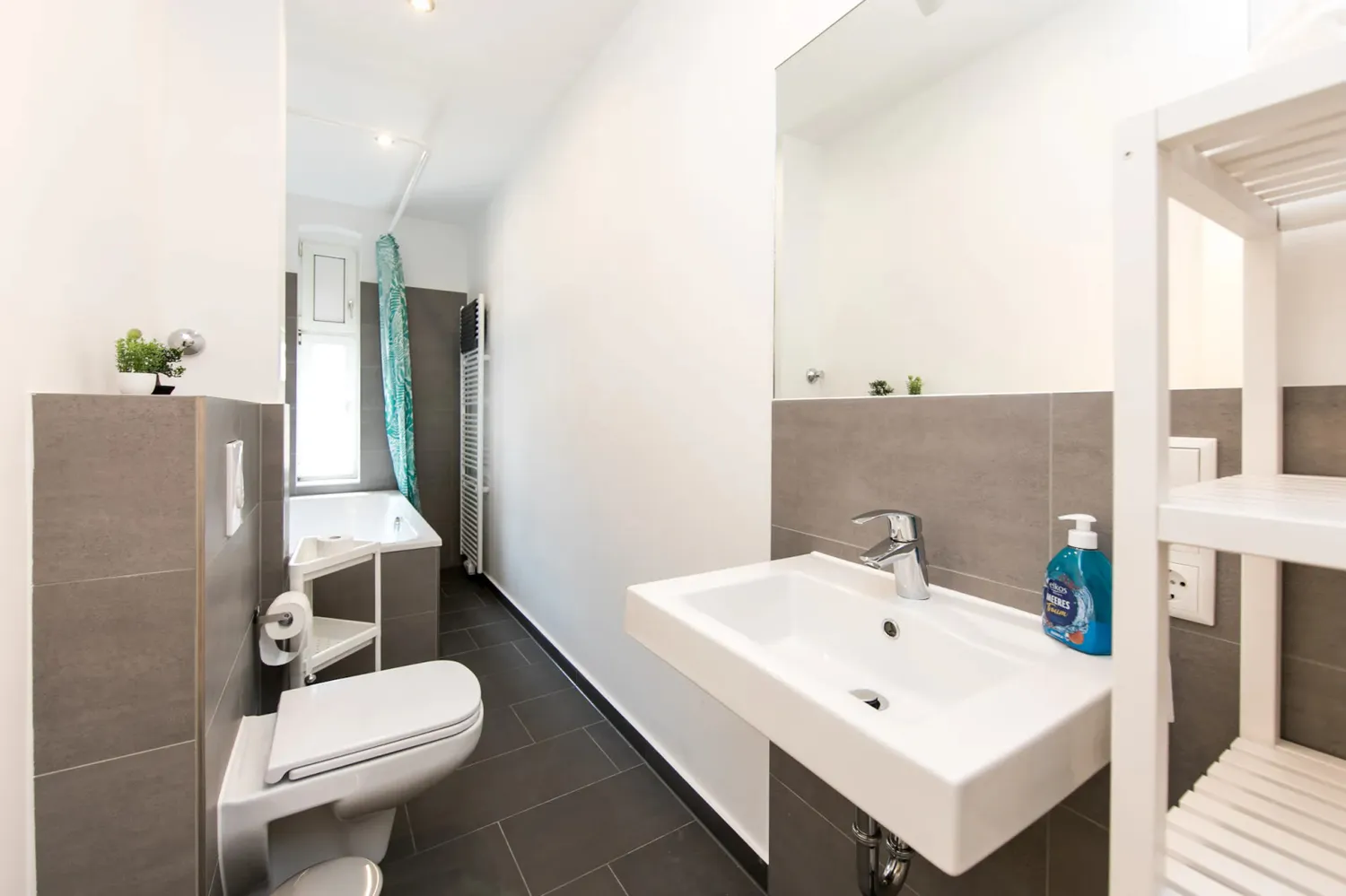 Shared room with 10 m² in Berlin – Photo 8