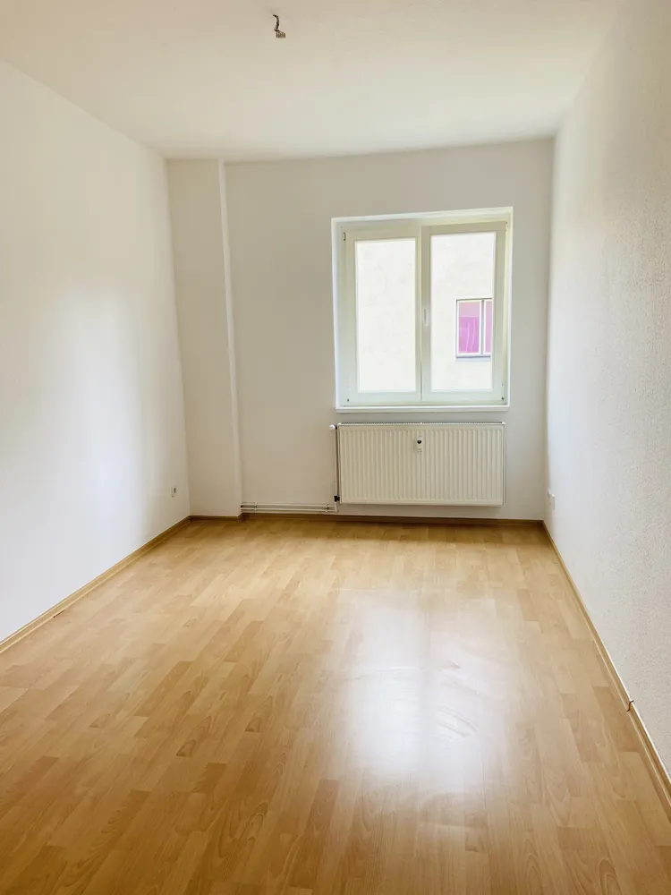3 Zimmer Wohnung mit 67 m² in Magdeburg – Bild 2
