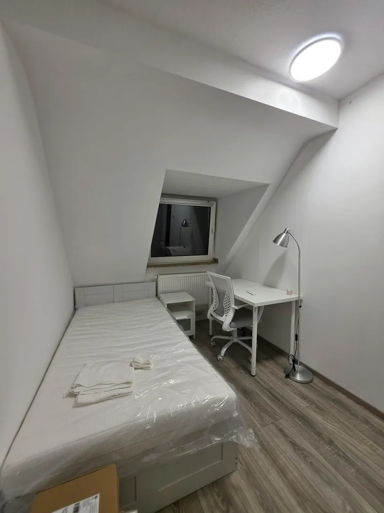 WG-Zimmer mit 9 m² in Köln – Bild 1