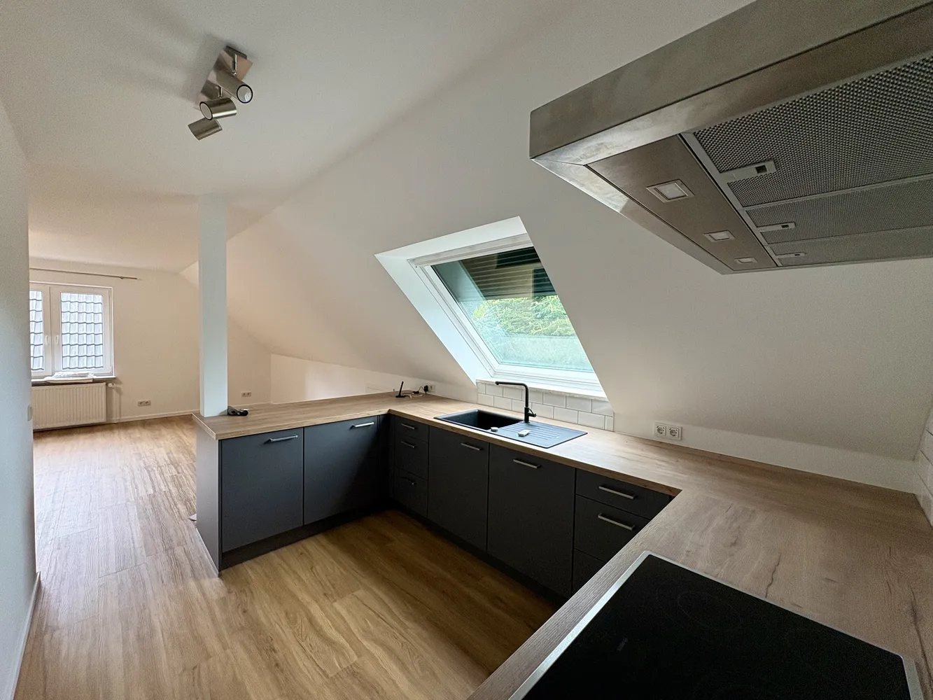 3 Zimmer Wohnung mit 92 m² in Hamburg – Bild 1