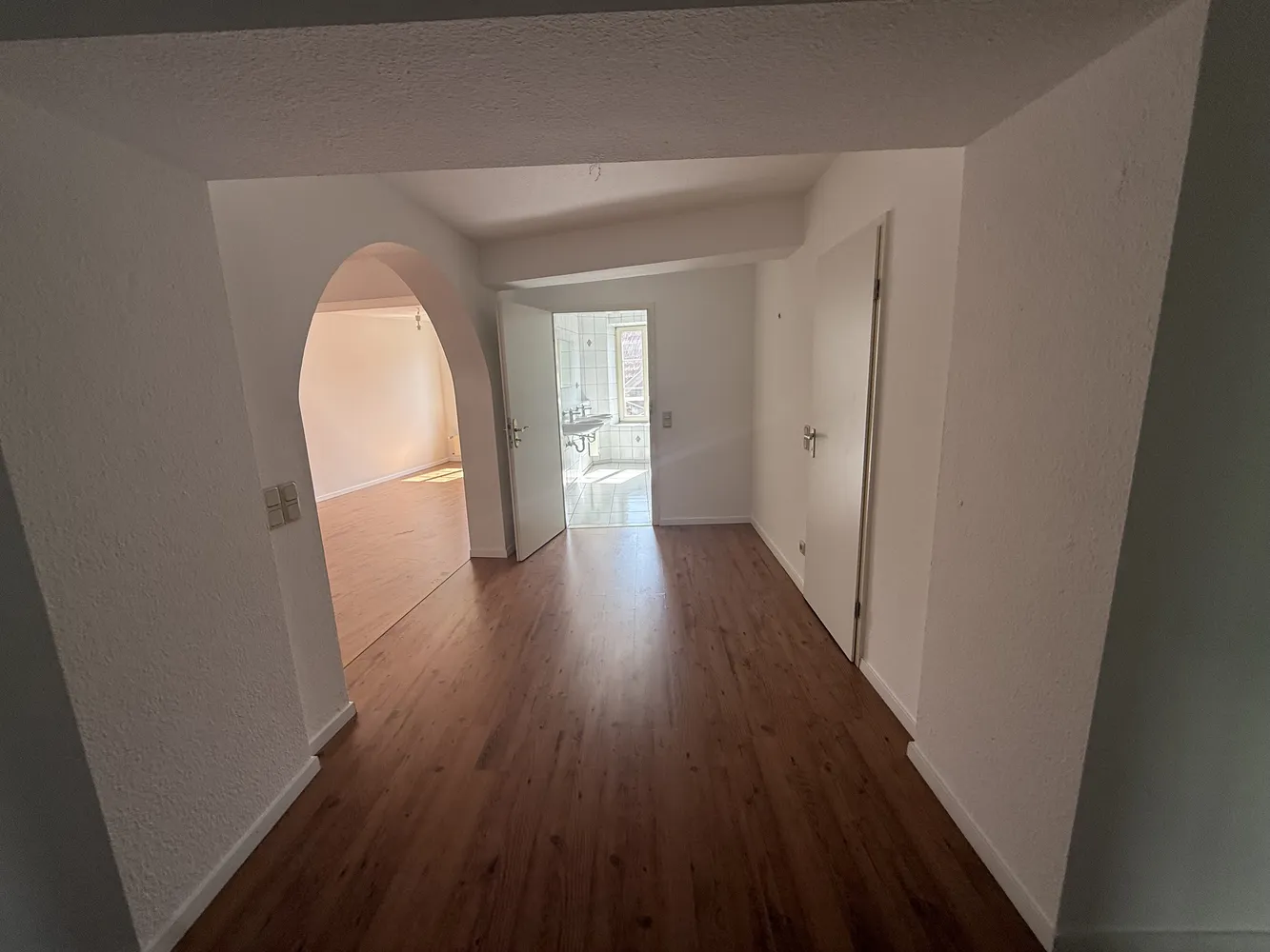 5 Zimmer Wohnung mit 158 m² in Saarbrücken – Bild 2
