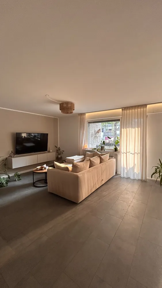 2 Zimmer Wohnung mit 81 m² in Köln – Bild 2