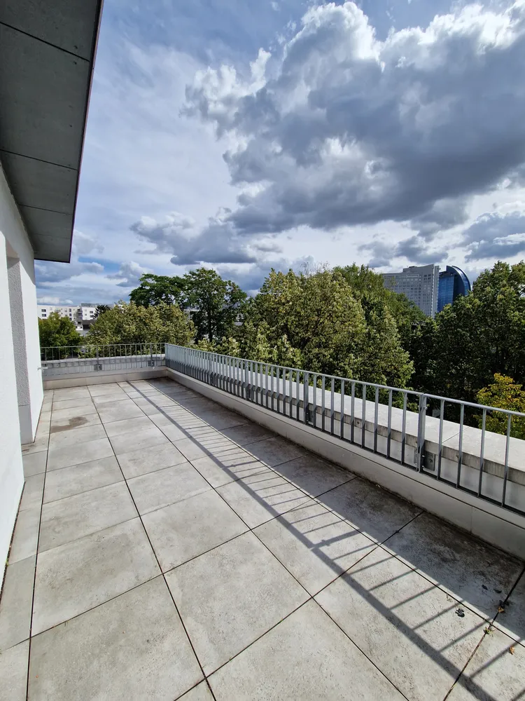 3 Zimmer Wohnung mit 81 m² in Frankfurt am Main – Bild 1