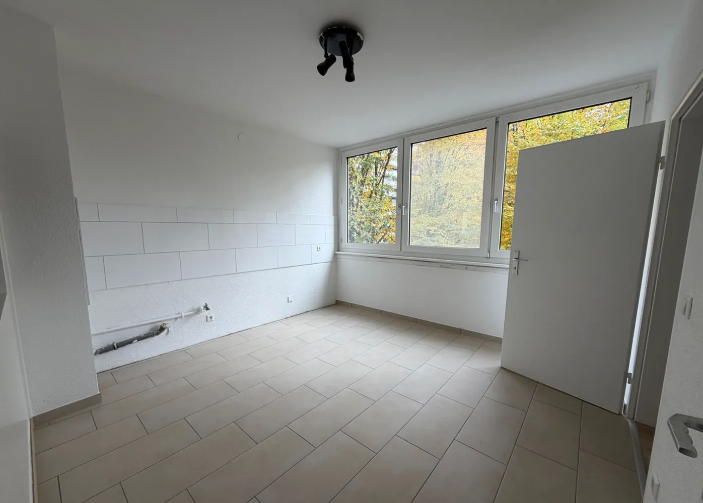 4 Zimmer Wohnung mit 126 m² in Karlsruhe – Bild 4