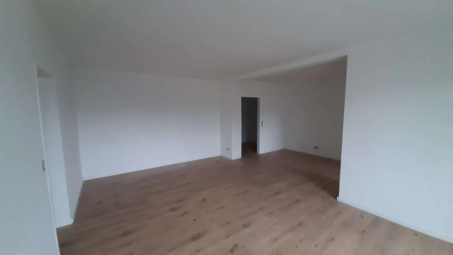 2 Zimmer Wohnung mit 70 m² in Krefeld – Bild 3