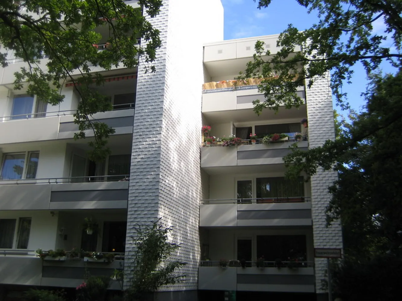 3 Zimmer Wohnung mit 83 m² in Hamburg – Bild 2
