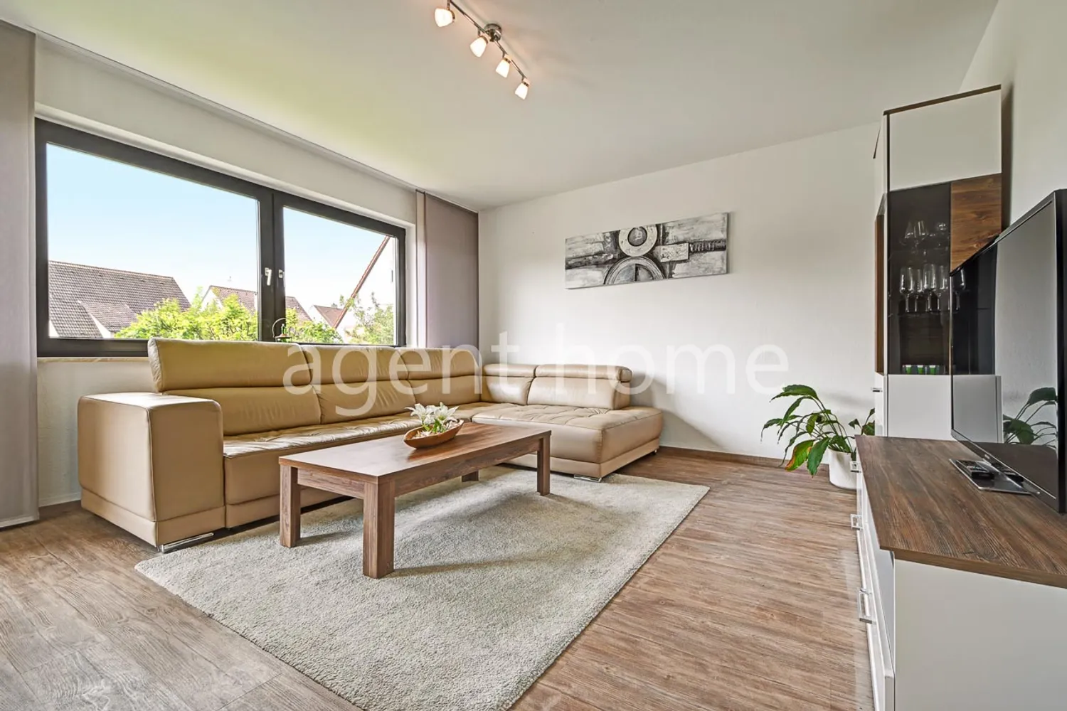 4 Zimmer Wohnung mit 77 m² in Stuttgart – Bild 1