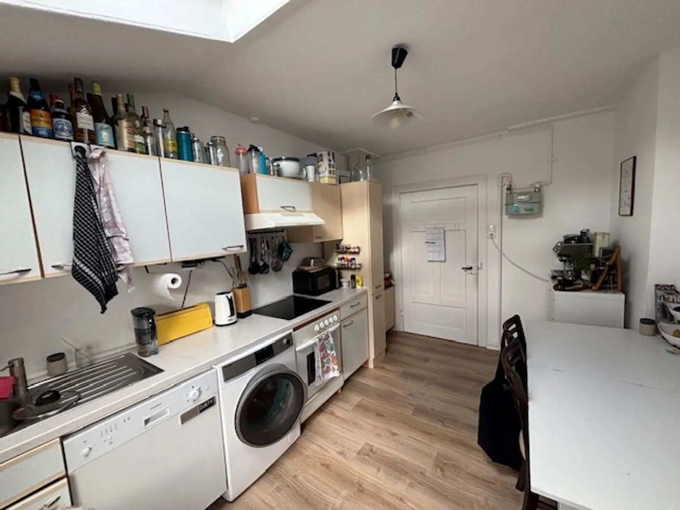 4 Zimmer Wohnung mit 80 m² in Wiesbaden – Bild 2