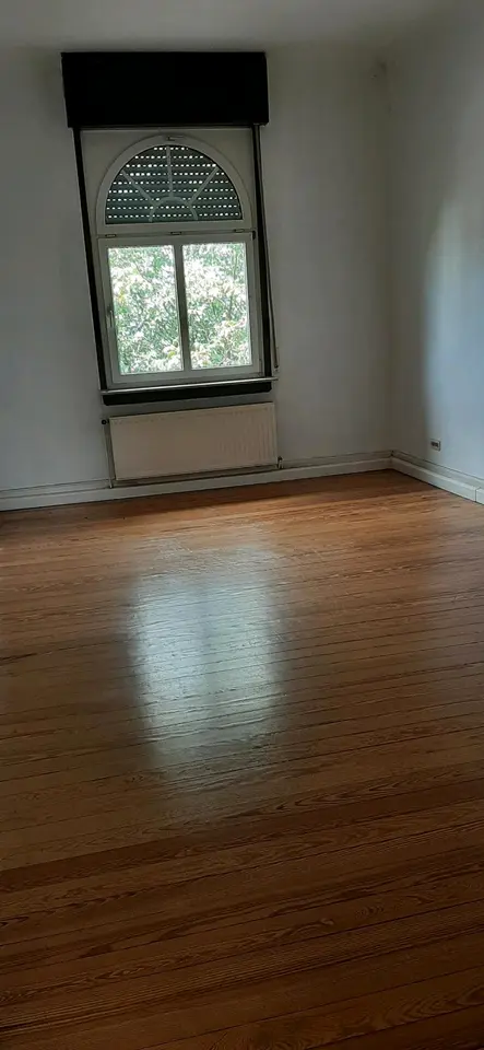 3 Zimmer Wohnung mit 105 m² in Saarbrücken – Bild 1