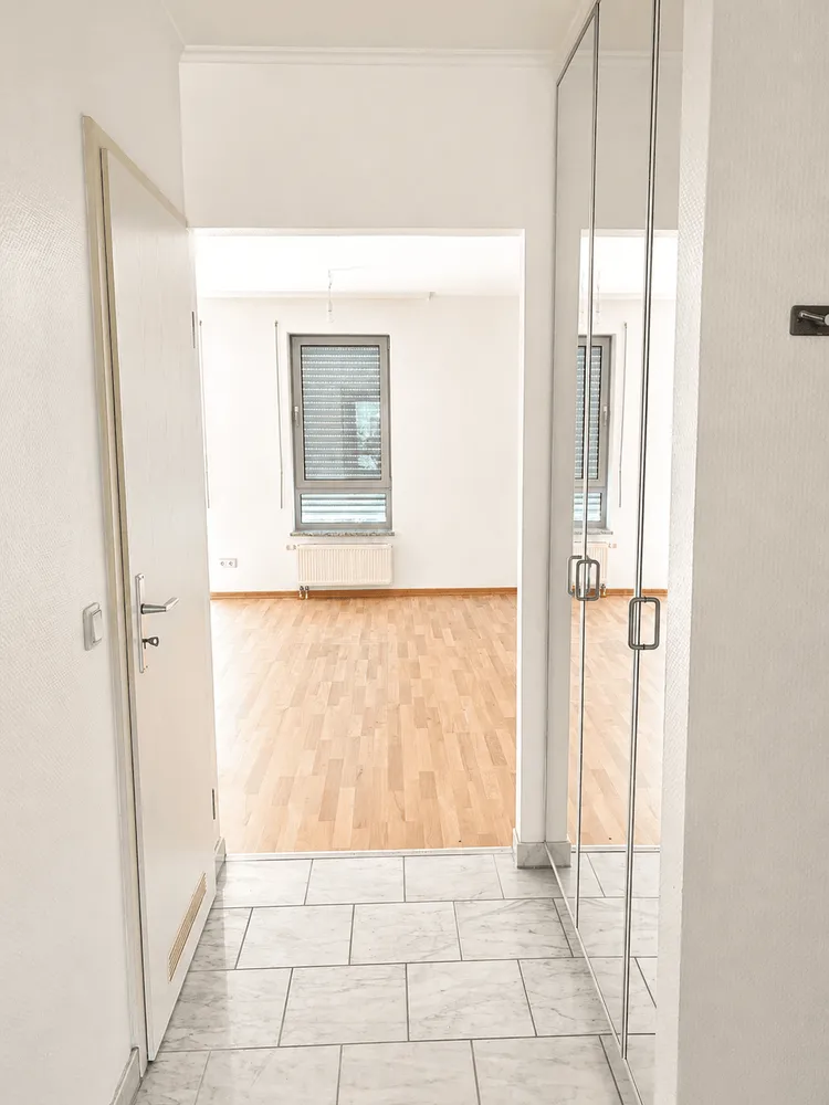 2 Zimmer Wohnung mit 65 m² in Saarbrücken – Bild 3