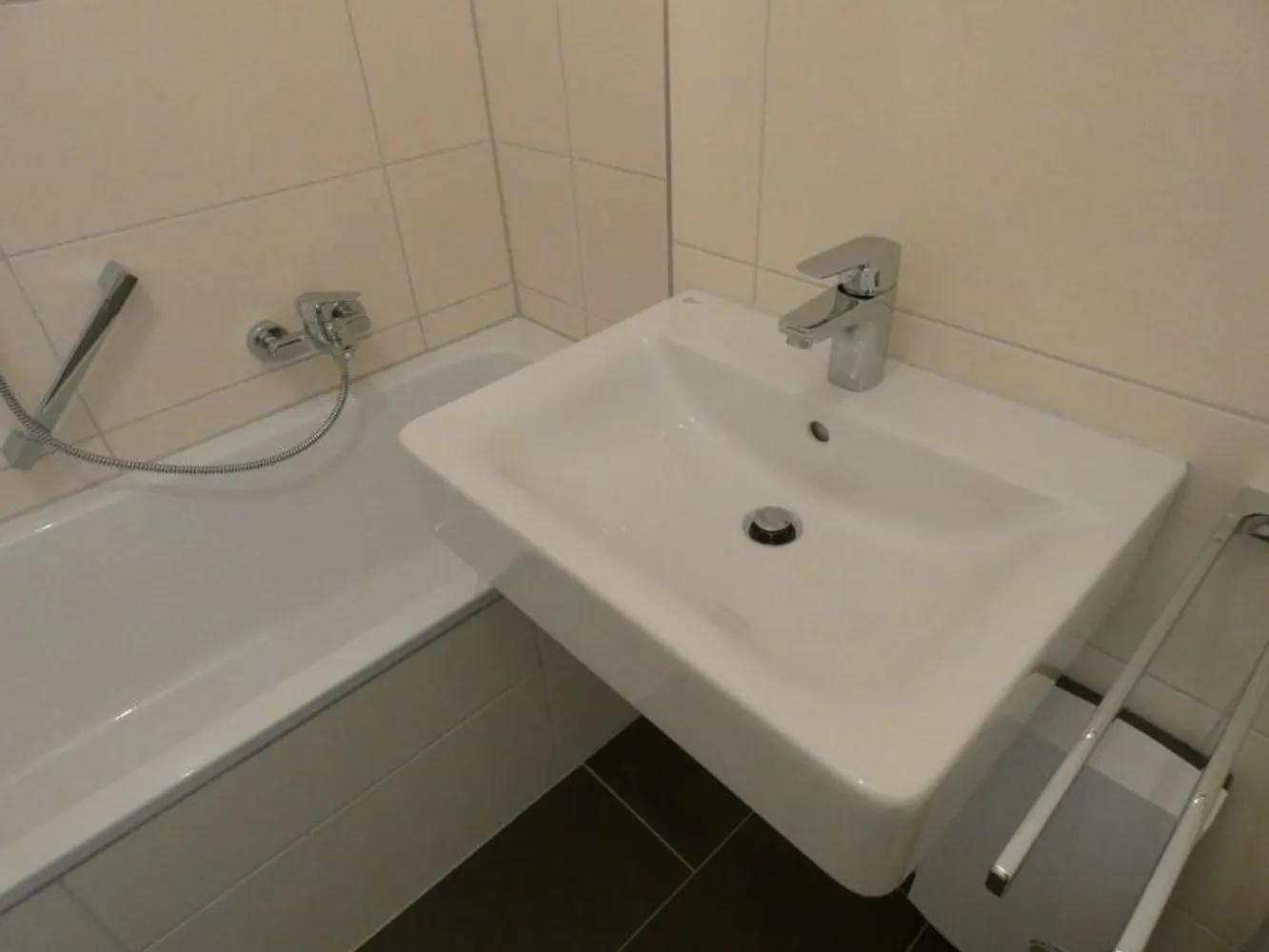 3 Zimmer Wohnung mit 80 m² in Duisburg – Bild 3