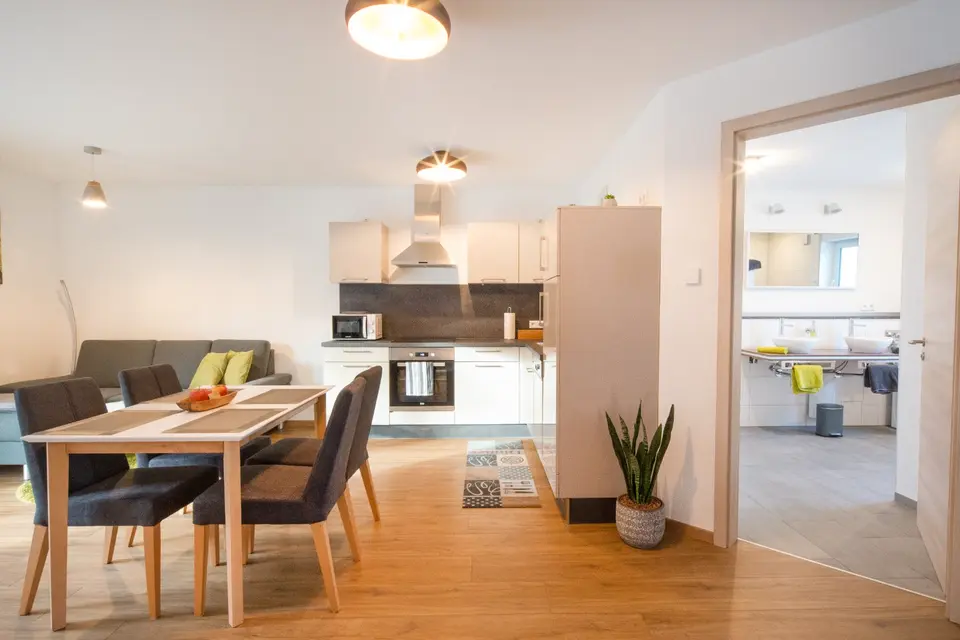 WG-Zimmer mit 61 m² in Weingarten – Bild 4