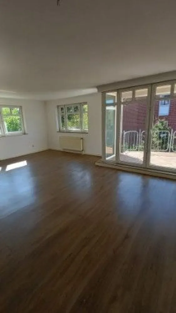 4 Zimmer Wohnung mit 120 m² in Langenhagen – Bild 3