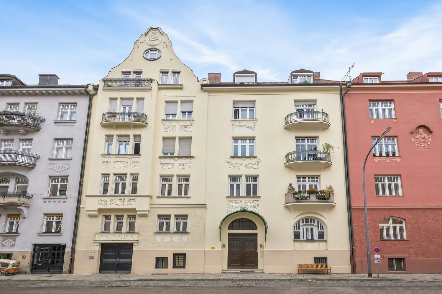 3 room apartment with 181 m² in Munich – Photo 2