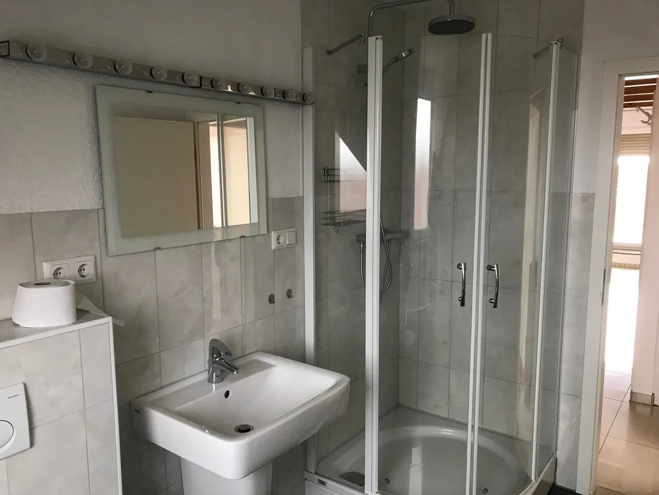 2 Zimmer Wohnung mit 70 m² in Neuss – Bild 8