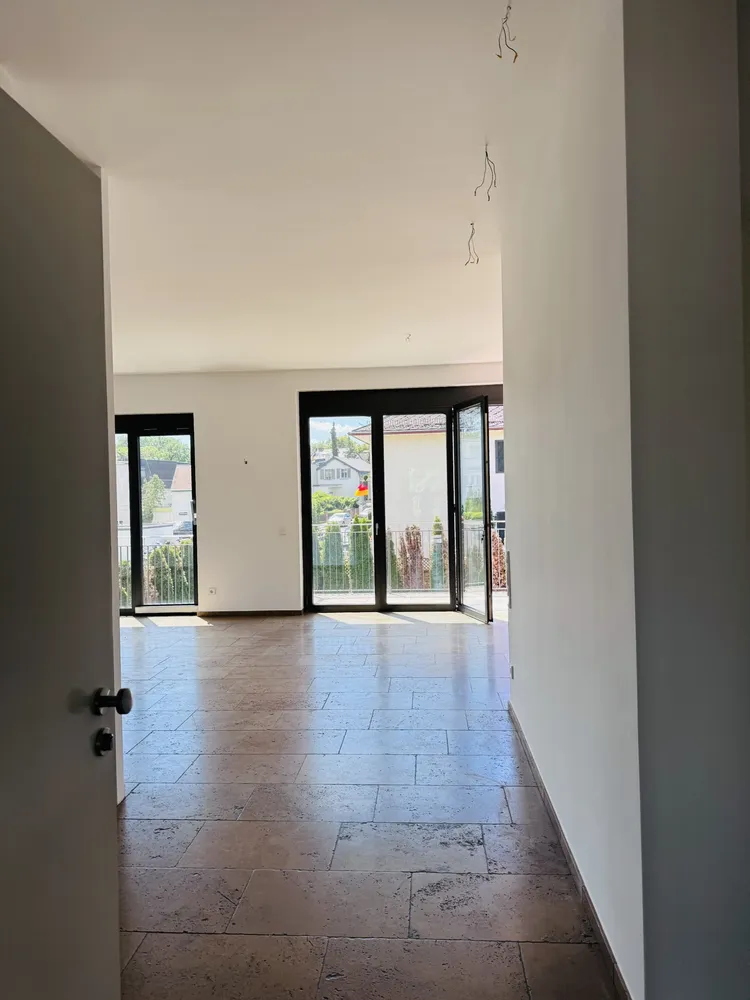 4 Zimmer Wohnung mit 145 m² in Frankfurt am Main – Bild 2