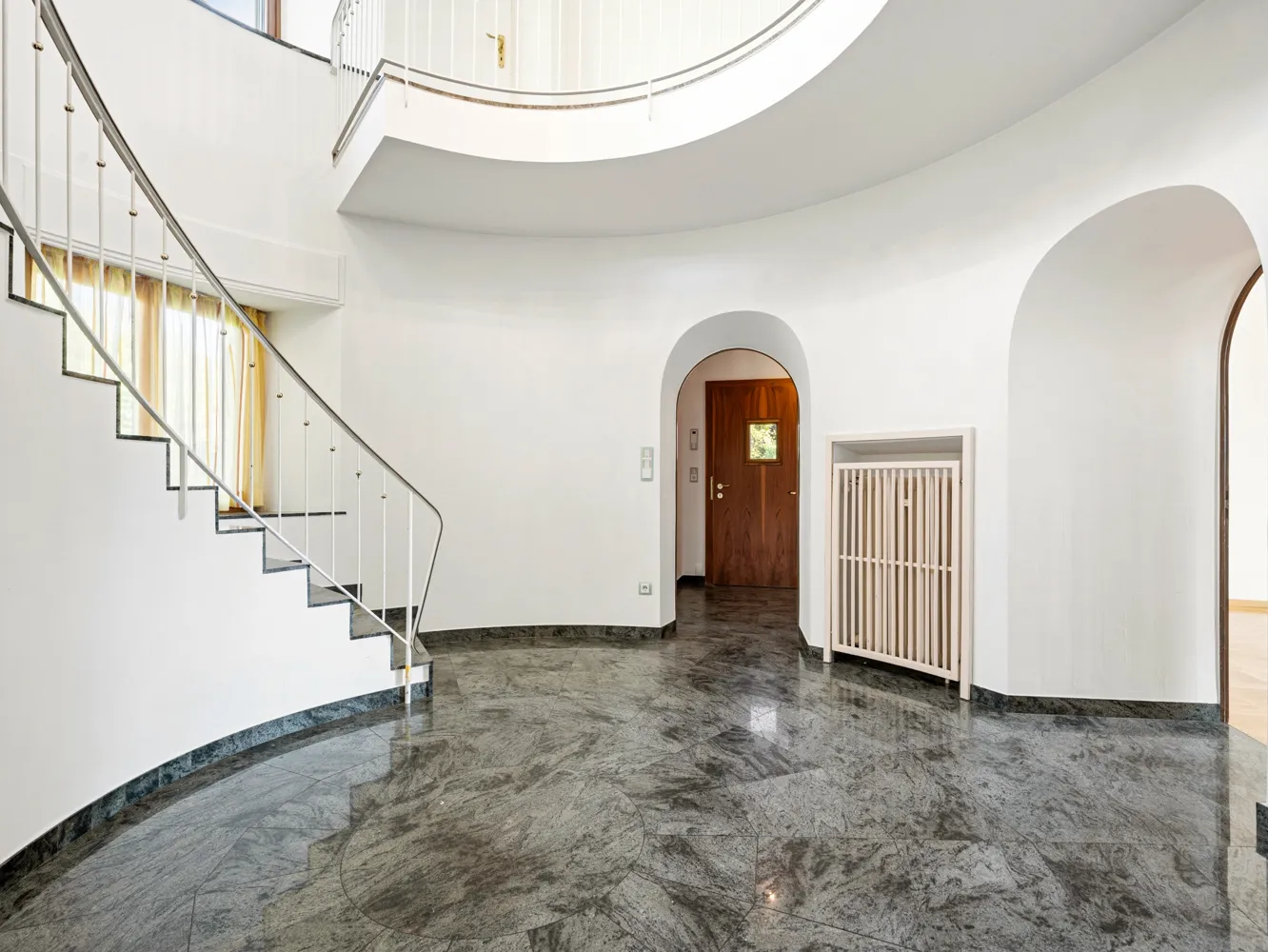 6 Zimmer Haus mit 326 m² in Konstanz – Bild 9