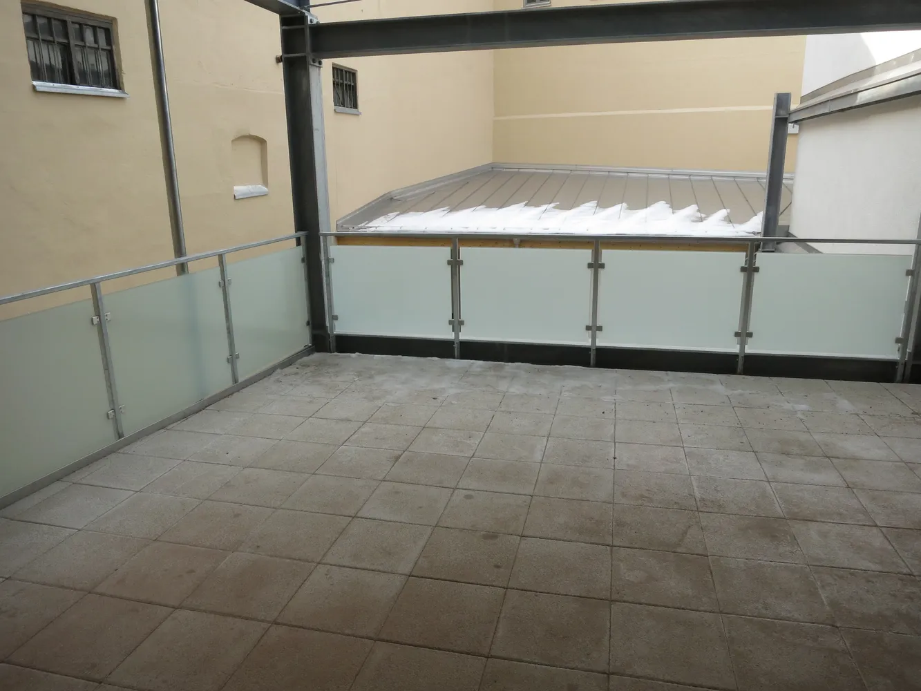 4 Zimmer Wohnung mit 115 m² in Rosenheim – Bild 1