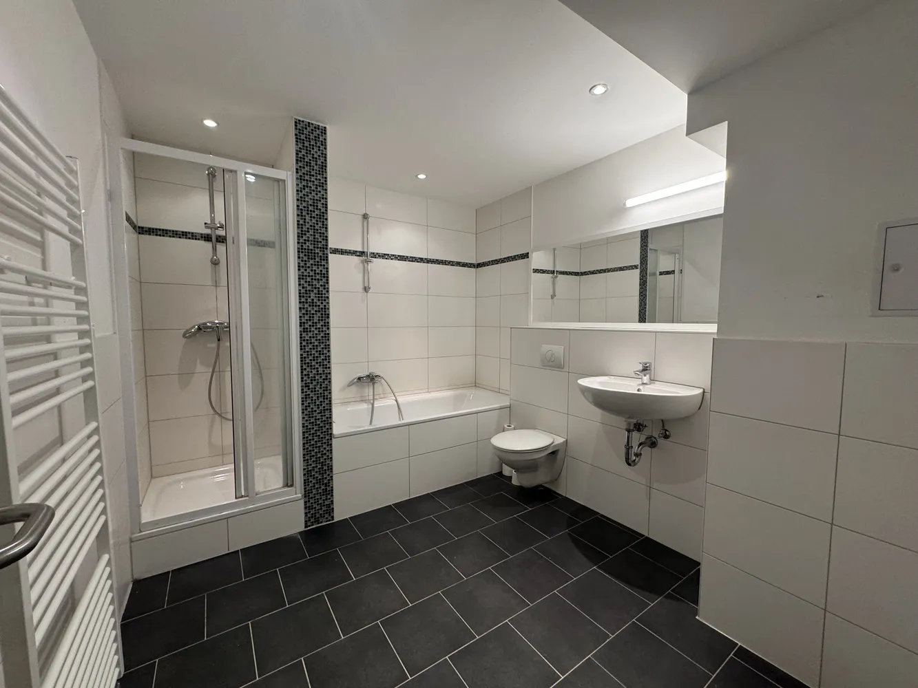 2 room apartment with 105 m² in Berlin – Photo 7