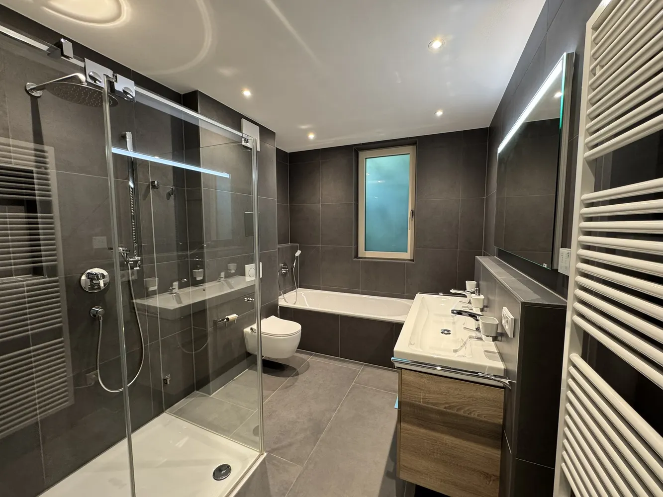 4 Zimmer Wohnung mit 142 m² in München – Bild 12