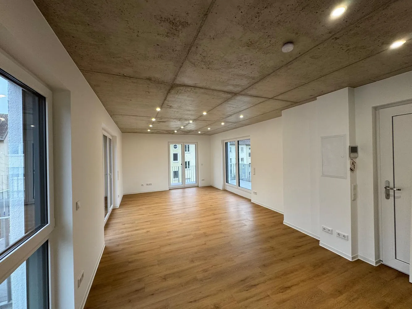 1 Zimmer Wohnung mit 57 m² in Frankfurt am Main – Bild 1