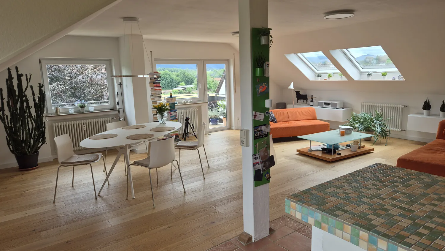 4 Zimmer Wohnung mit 95 m² in Freiburg im Breisgau – Bild 1