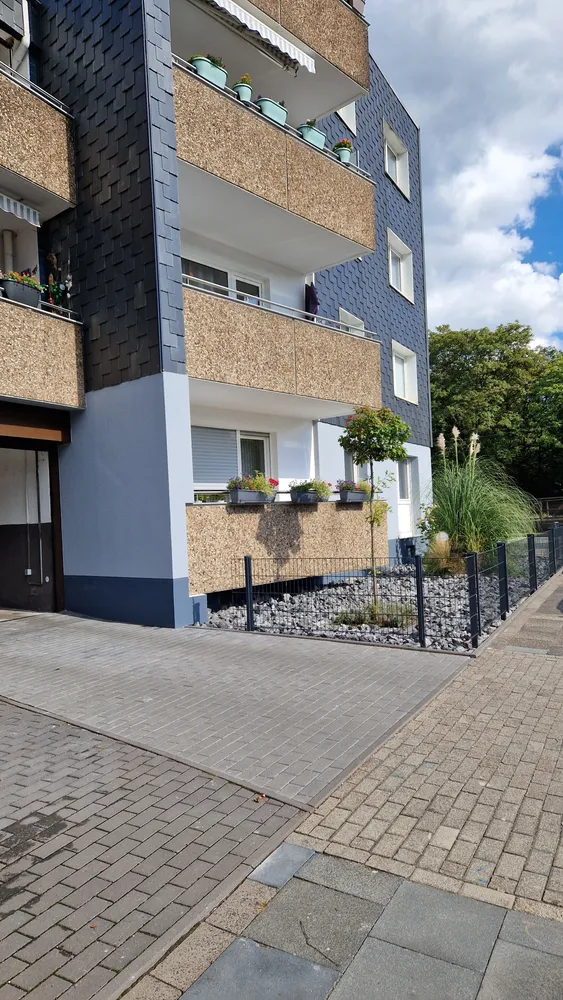 4 Zimmer Wohnung mit 82 m² in Duisburg – Bild 1