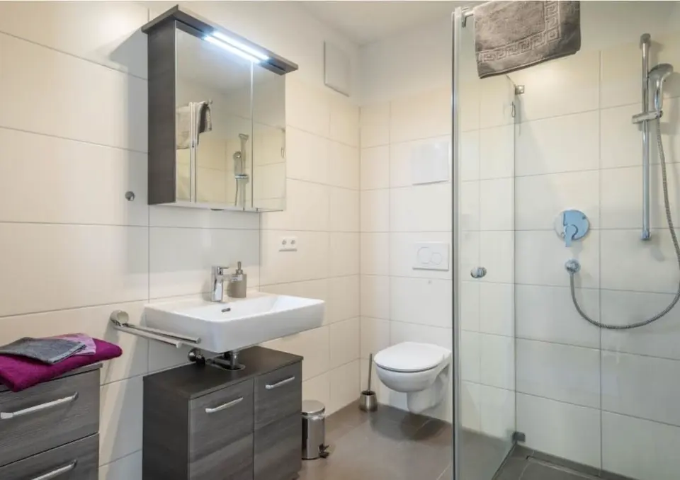 WG-Zimmer mit 58 m² in Friedrichshafen – Bild 9