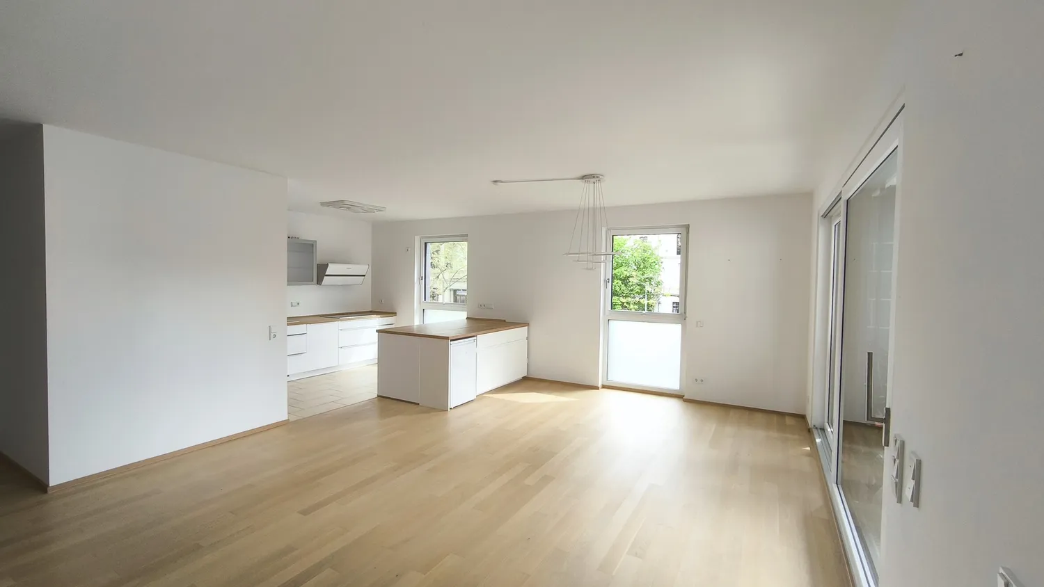 3 Zimmer Wohnung mit 151 m² in Wiesbaden – Bild 1