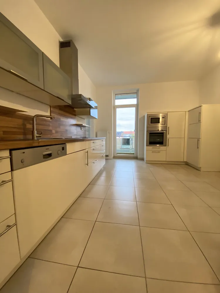 3 Zimmer Wohnung mit 80 m² in Halle (Saale) – Bild 2