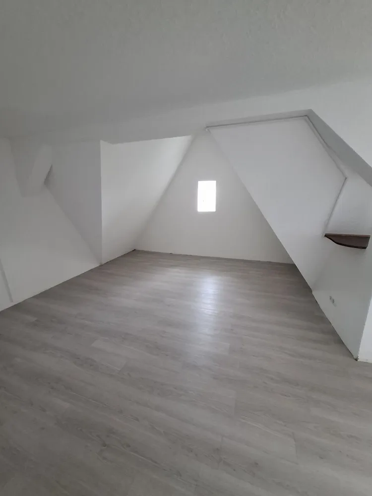 6 Zimmer Wohnung mit 140 m² in Plauen – Bild 10