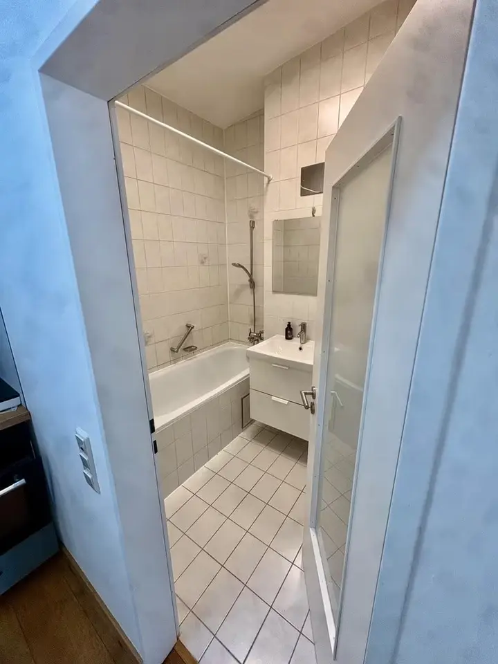 2 room apartment with 38 m² in Munich – Photo 2