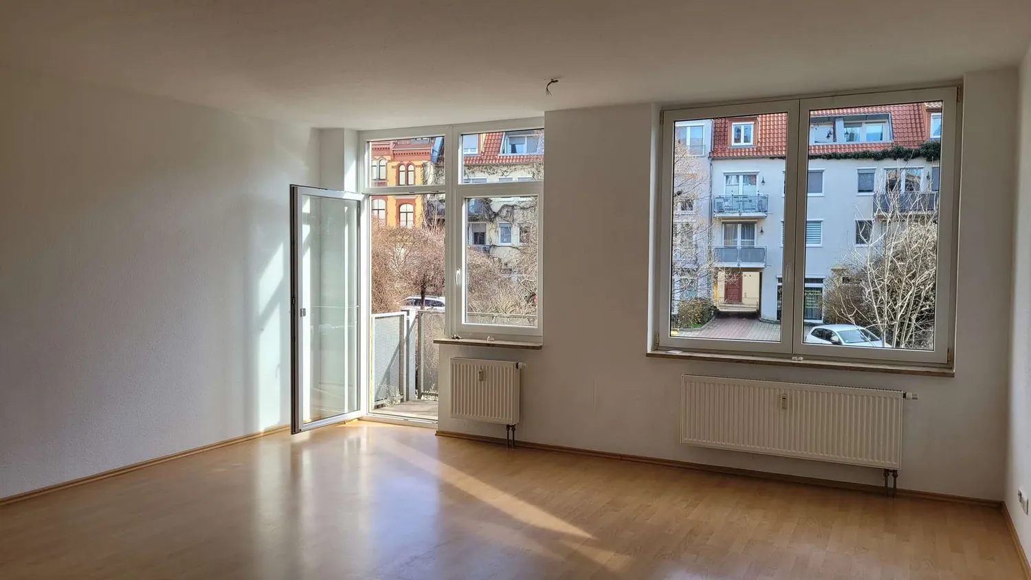 2 Zimmer Wohnung mit 105 m² in Halle (Saale) – Bild 3