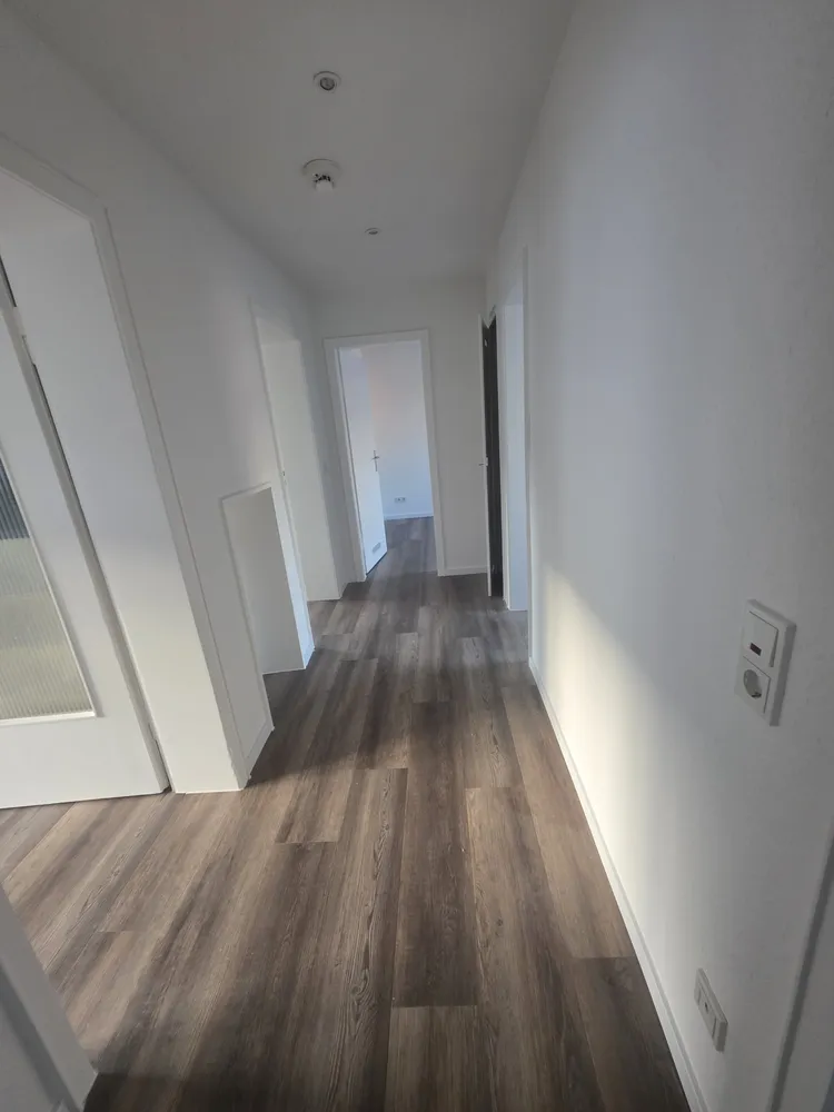4 Zimmer Wohnung mit 80 m² in Köln – Bild 2