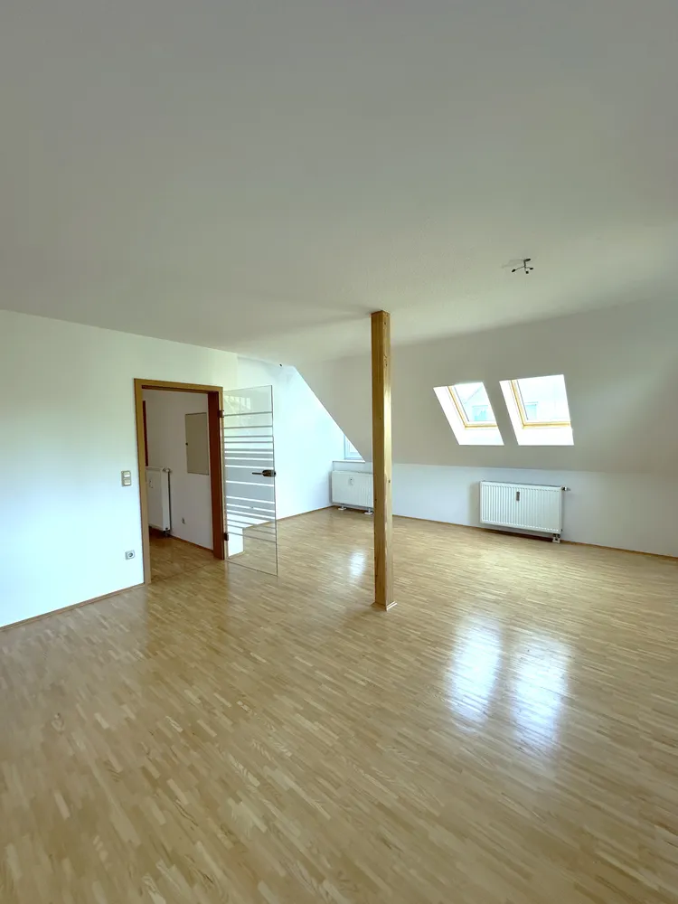 5 Zimmer Wohnung mit 154 m² in Halle (Saale) – Bild 5