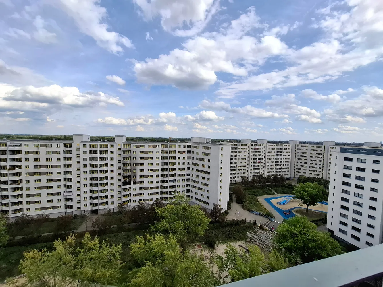 2 Zimmer Wohnung mit 64 m² in Berlin – Bild 4