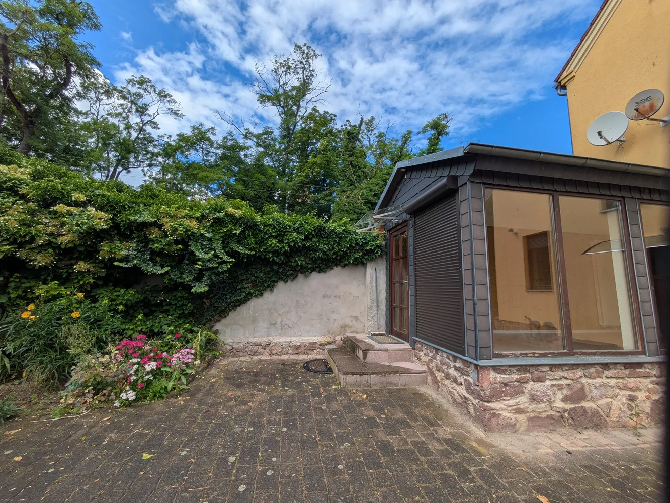 2 Zimmer Wohnung mit 66 m² in Halle (Saale) – Bild 1