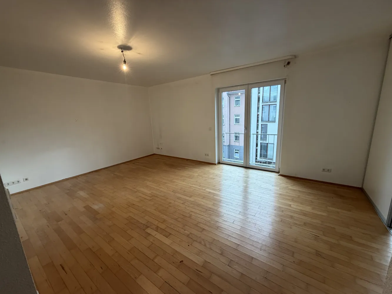 2 Zimmer Wohnung mit 66 m² in Düsseldorf – Bild 1